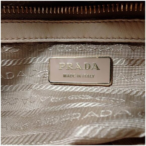RARE PRADA LEATHER BAG - Picture 4 of 4